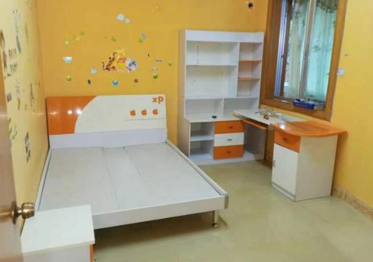 百色市解放街单位房粤东会馆旁、二码头斜对面三房二厅,拎包入住 百色市解放街单位房粤东会馆旁、二码头斜对面三房二厅,拎包入住