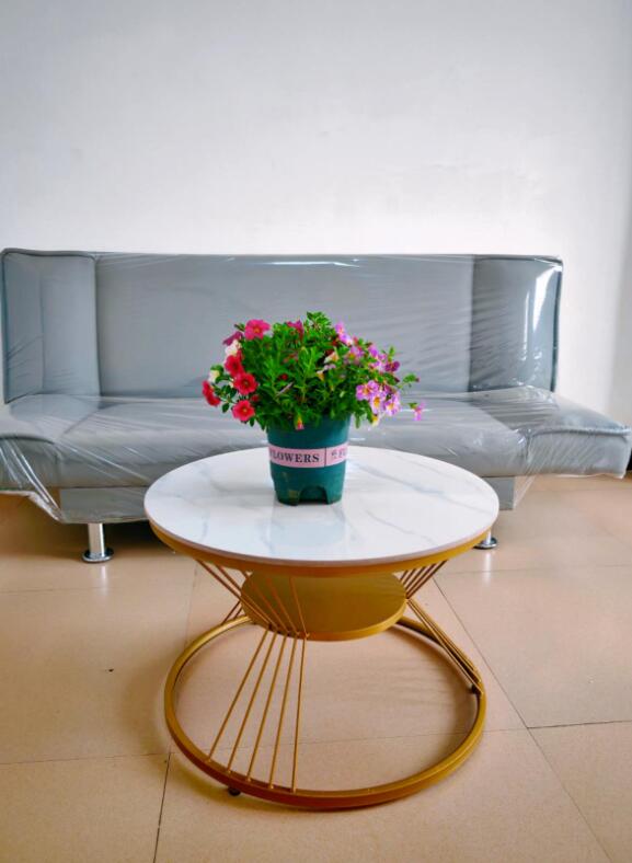 龙景区 大单间一房一厅400-500闷租 龙景区 大单间一房一厅400-500闷租